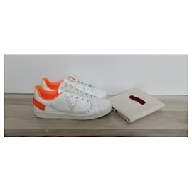 Valentino Garavani-Sneakers-White