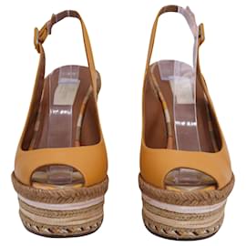 Valentino Garavani-Sandali con zeppa Slingback Valentino in pelle gialla-Altro