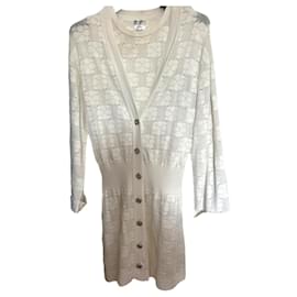 Chanel Pulls, Gilets Écru