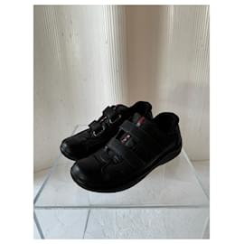 Prada-Sneaker Prada con velcro-Nero