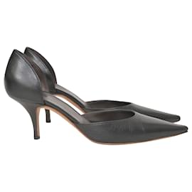Balenciaga- Balenciaga Pointy D'orsay Pumps in Black Leather-Black