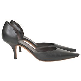 Décolleté Balenciaga Pointy D'Orsay in pelle Nera Nero