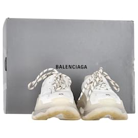 Balenciaga-Balenciaga Clear Sole Triple S Sneakers in White Polyester-White,Cream