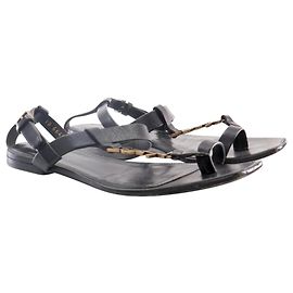 Saint Laurent (YSL) Cassandra Flache Sandalen Gr. 35,5 Schwarz