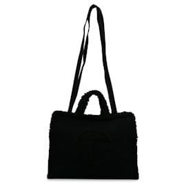 Autre Marque-Schwarze, große Shopper-Tasche „Telfar x UGG“ aus Lammfell in Crinkle-Optik-Schwarz