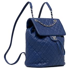 Chanel-Mochila Chanel média em pele de cordeiro azul Urban Spirit-Azul