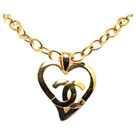 Chanel-Colar com pingente de coração Chanel CC em ouro-Dourado