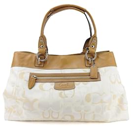 Coach-Firma del entrenador-Beige