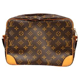 Louis Vuitton-Louis Vuitton Nile-Marrone