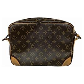 Louis Vuitton-Louis Vuitton Nile-Marrom