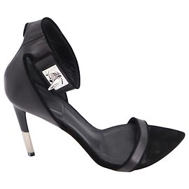 Givenchy Eel Shark Tooth Ankle Strap Sandals in Black Leather Black