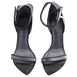 Givenchy-Sandalias con tira al tobillo con dientes de tiburón Eel de Givenchy en cuero negro-Negro