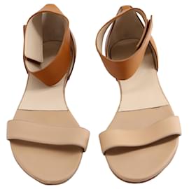 Chloé-Zweifarbige, flache Sandalen mit Knöchelriemen Chloe aus nudefarbenem Leder-Braun,Fleisch