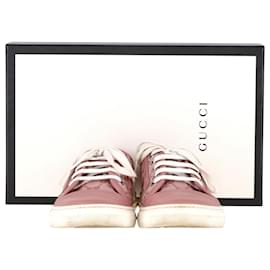 Gucci-Zapatillas bajas con monograma GG de Gucci en cuero rosa-Rosa