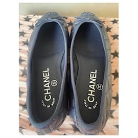 Chanel-Ballettschuhe-Marineblau