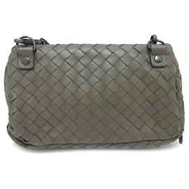 Bottega Veneta-Bolsa Crossbody com aba Bottega Veneta Intrecciato cinza-Outro