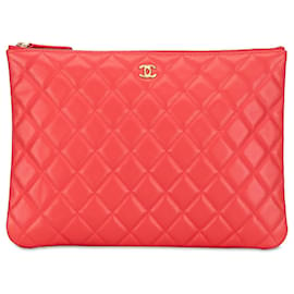 Chanel-Pochette O Case in pelle di agnello trapuntata rossa Chanel-Rosso