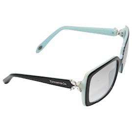 Tiffany & Co-Rechteckige Sonnenbrille von Tiffany & Co. in Schwarz und Tiffanyblau-Schwarz