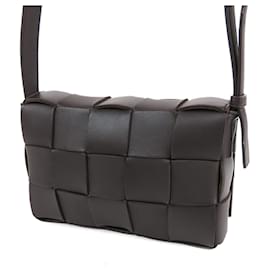 Bottega Veneta-Crossbody Bottega Veneta Intrecciato Cassete Marrom-Marrom