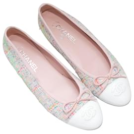 Chanel-Bailarinas con puntera de tweed pastel Chanel en blanco y multicolor Talla 39.5-Blanco