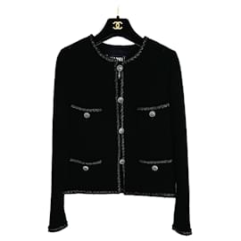 Chanel-Jaqueta de Tweed Preta Icônica Mais Desejada-Preto