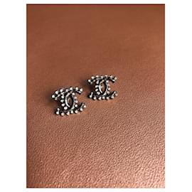 Chanel-Pair of branded earrings-Silvery