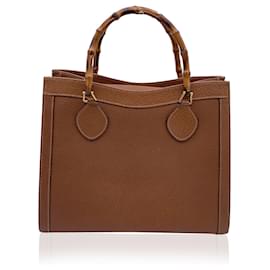 Gucci-Borsa tote Princess Diana in bambù vintage in pelle marrone chiaro-Marrone