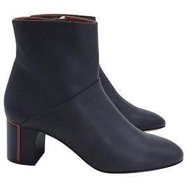 Botines Loro Piana en piel negra Negro