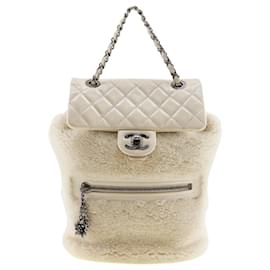 Chanel-Chanel CC gesteppter Leder- und Mouton-Rucksack Lederrucksack in gutem Zustand-Andere