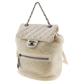 Chanel-Chanel CC gesteppter Leder- und Mouton-Rucksack Lederrucksack in gutem Zustand-Andere