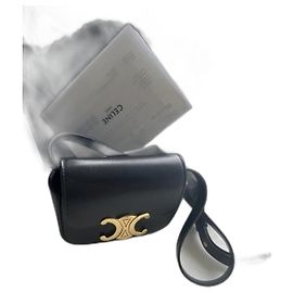 Bolsa Céline Mini Triomphe em couro preto Preto