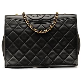 Chanel-Chanel Black CC gestepptes Lammleder mit voller Klappe-Schwarz