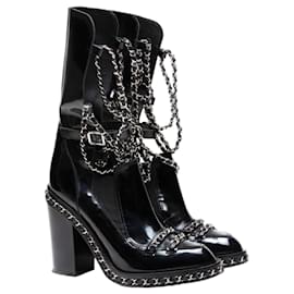 Chanel-Zapatos de pasarela de coleccionistas-Negro,Hardware de plata