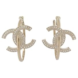 Chanel-NEW CHANEL CREOLES LOGO CC & STRASS EARRINGS 2022 LOOP METAL EARRINGS-Golden