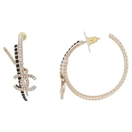 Chanel-CHANEL CREOLES EARRINGS CC LOGO & STRASS BLACK WHITE 2022 LOOP EARRINGS-Golden