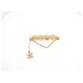 Chanel-VINTAGE BROOCH CHANEL COCO PEARLS CHAIN AND CC LOGO GOLD METAL GOLDEN BROOCH-Golden