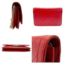 Chanel-Portafoglio Chanel su catena-Rosso