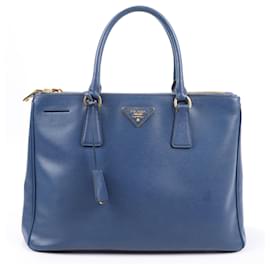 Prada-Bolso de mano de cuero Prada Saffiano Lux 2Way Galleria en azul marino-Azul