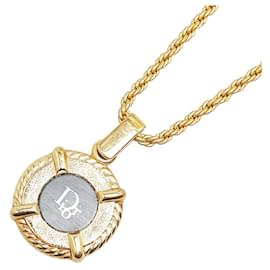 Dior-Colar com pingente medalhão Dior Colar de metal em bom estado-Outro
