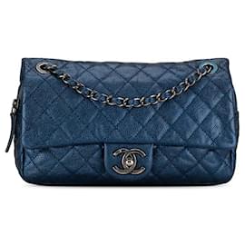 Chanel-Chanel CC Bolsa de ombro de couro com aba de corrente de caviar acolchoada em bom estado-Outro