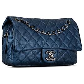 Chanel-Chanel CC Bolsa de ombro de couro com aba de corrente de caviar acolchoada em bom estado-Outro