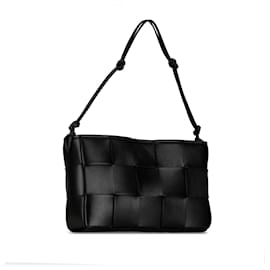 Bottega Veneta-Bottega Veneta Estuche tipo casete maxi intrecciato negro con correa-Negro