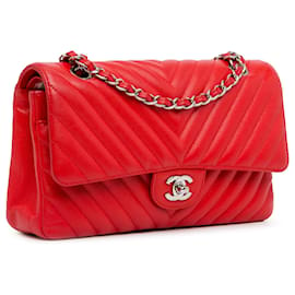 Chanel-Chanel Red Medium Classic Chevron Patta foderata in caviale-Rosso