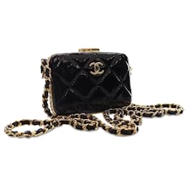 Chanel-Petite boîte en cuir de chèvre émaillé noir Chanel avec chaîne-Noir