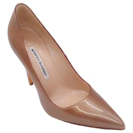 Autre Marque-Manolo Blahnik Bronze Pointed Toe Patent Leather Pumps-Brown