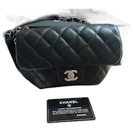 Chanel-Intemporel-Black