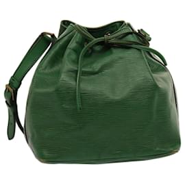 Louis Vuitton-LOUIS VUITTON Epi Petit Noe Bolso de hombro Verde M44104 LV Auth 75182-Verde