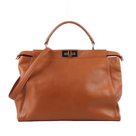 Fendi-Sac à poignée supérieure Peekaboo en cuir marron Fendi 8BN210-Marron