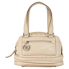 Chanel-Borsa da viaggio in pelle con borsa da bowling trapuntata Chanel Essential in buone condizioni-Altro