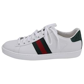 Gucci-Gucci Women's Ace Sneaker with Web Detail in White Leather -White